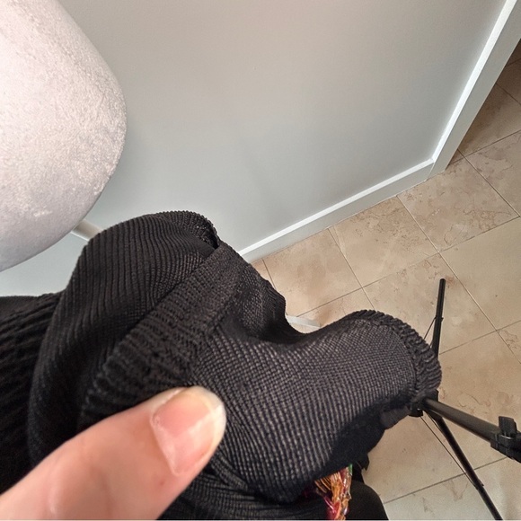 Nomi women’s Size Medium Black Tank Top Sequin Floral knit layering pretty *Read - Picture 9 of 10